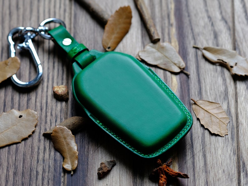 2 Types Of Leather Key Fob Cover For Toyota Sienna 2021 2022 2023 Toyota Sienna Key Case Keyless Key Chain Entry Remote Personalized Gift