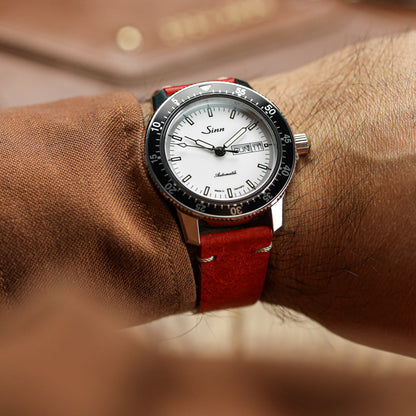 Badalassi Carlo Pueblo V-Stitch Genuine Italian Leather Watch Strap - Bright Red