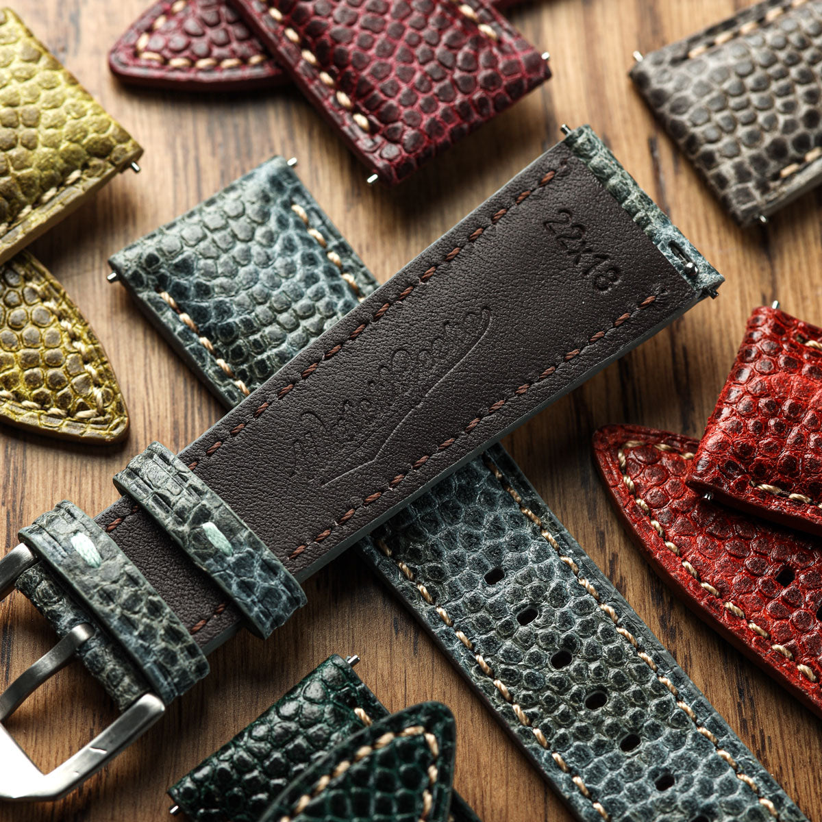 Adassa-Gel padded Lederarmband für Uhren - Kaviar-Oxblood-Rot