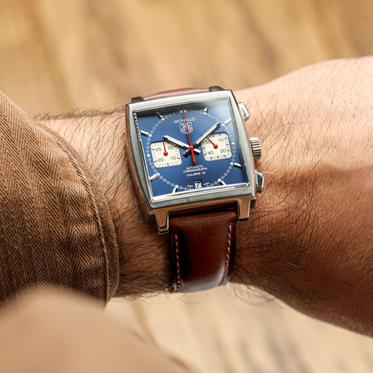 Band de reloj de cuero genuino acolchado Tenby en color marrón oscuro clásico