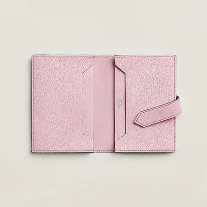 Bearn card holder