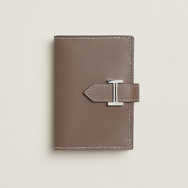 Bearn card holder